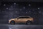 Jaguar C-X17 Concept in Liquid Gold 2013 года